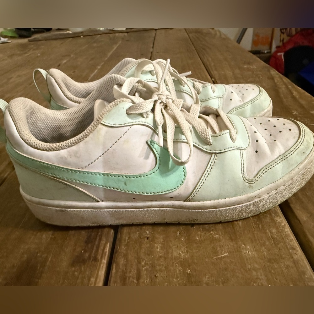 Nike White and sea foam green Sneakers
